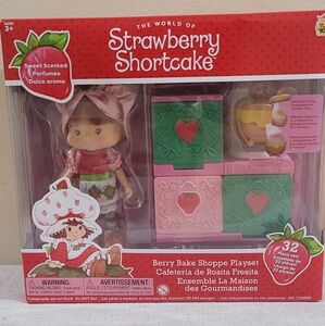 Strawberry Shortcake Berry Bake Shoppe Playset